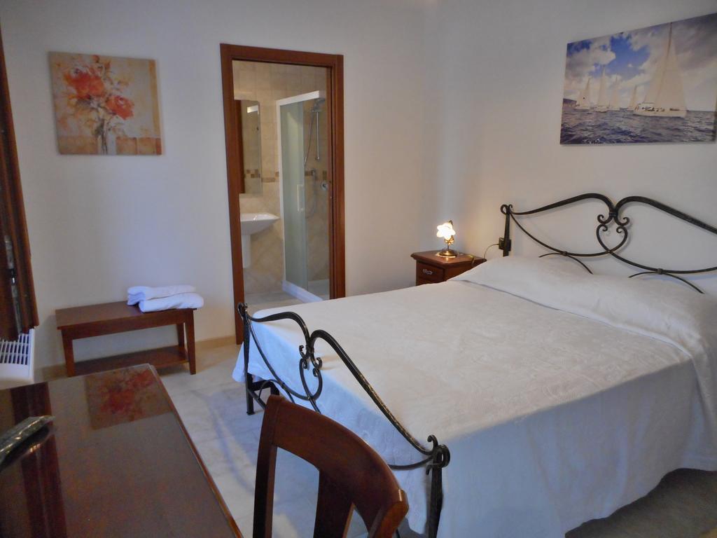 Le Terrazze Miramare B&B Torre Canne Room photo